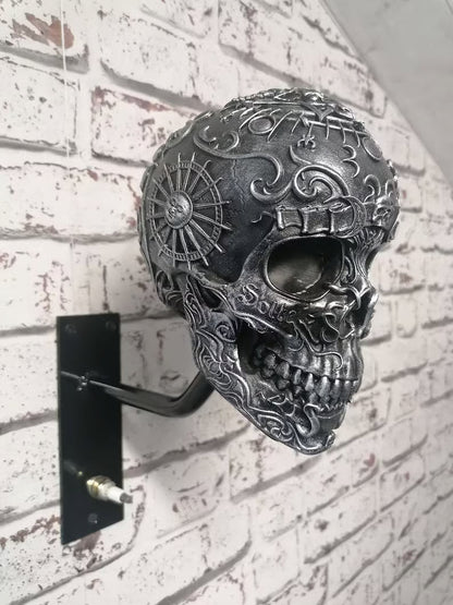 💀 SkullRack – Support pour casque et veste