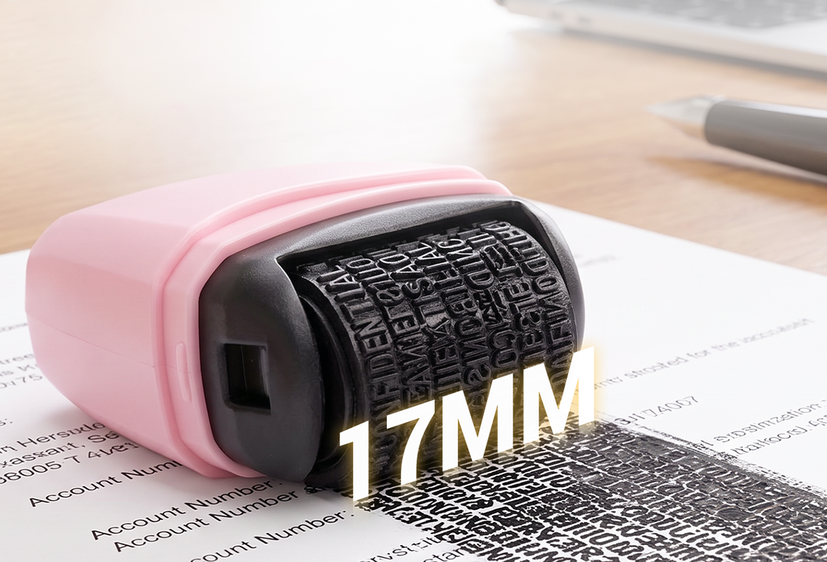 📢📢 -50% !! ⏰ Arrêtez de déchiqueter vos lettres comme un lapin dans une usine de carton ! 🐰📦 Ce tampon rouleau confidentiel de 17 mm masque toutes vos infos sensibles en un seul geste !