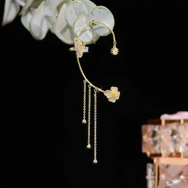 Boucles d'oreilles à clips simples avec papillons, motifs floraux et pompons – Élégantes, confortables et sans perçage