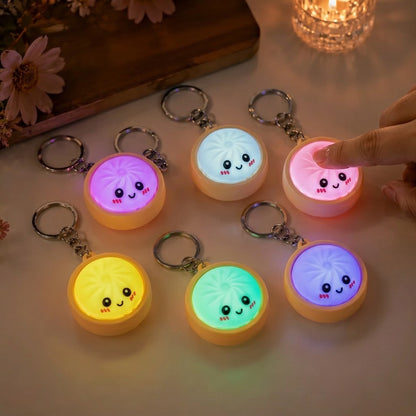 Porte-clés baozi lumineux mignon et amusant avec cuiseur vapeur