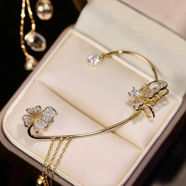 Boucles d'oreilles à clips simples avec papillons, motifs floraux et pompons – Élégantes, confortables et sans perçage